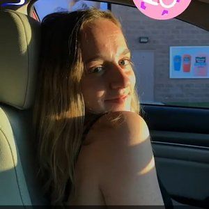 Meet your Posher, Avery